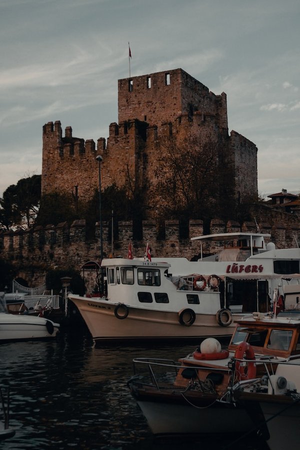 Comment planifier une expédition en bateau sur le lac Baïkal, Russie ?